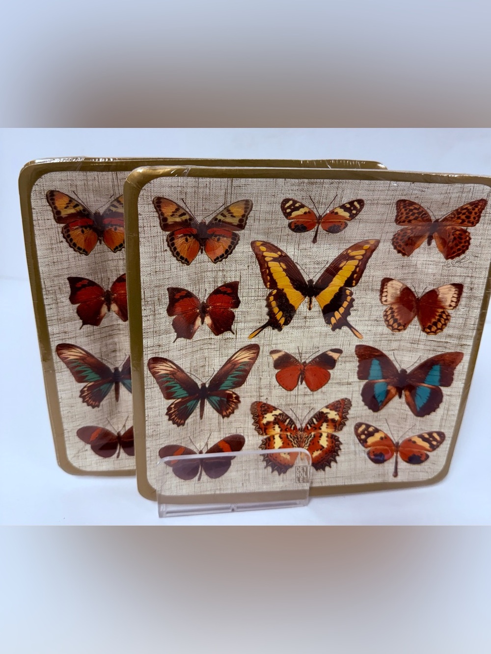 2 Square Salad Paper Plates Boston International 8-Count 7" Deyrolle Butterflies